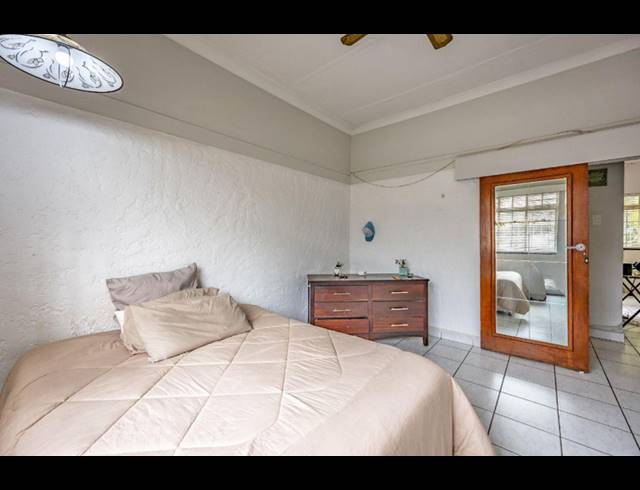 508M² BUILDING FOR SALE IN COLBYN